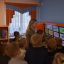 Маленькие гости в библиотеке: волшебство книг и робота Маши 1