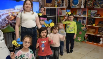 Творческий час "Пчёлка на полянке" (Кружок "Умная пчёлка")