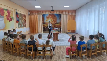 Экскурсия-знакомство "Королева- книга приглашает" для воспитанников детского сада №4 Экскурсия-знакомство "Королева- книга приглашает" для воспитанников детского сада №4