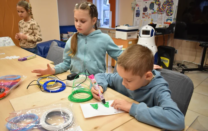 3D-ручка в библиотеке: новые шедевры