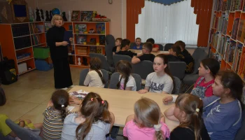 В наши окна смотрит лето