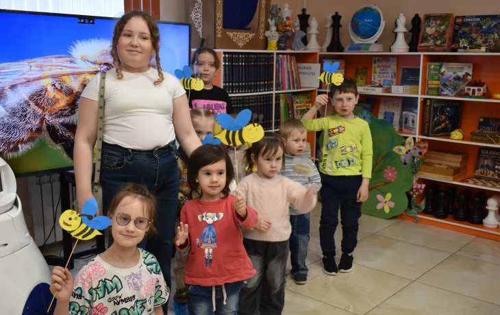 Творческий час "Пчёлка на полянке" (Кружок "Умная пчёлка")